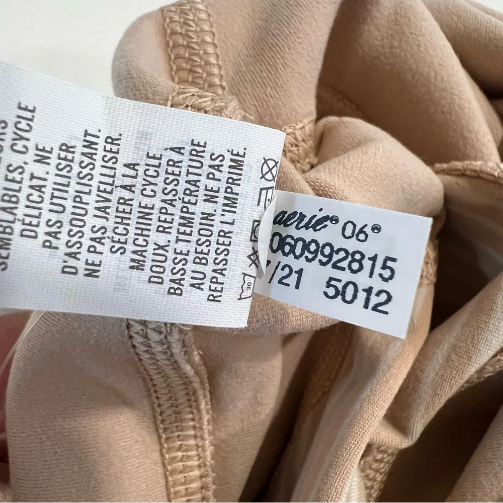 Offline by Aerie women's The‎ Hugger Foldover legging high rise small beige NWOT - Picture 10 of 15